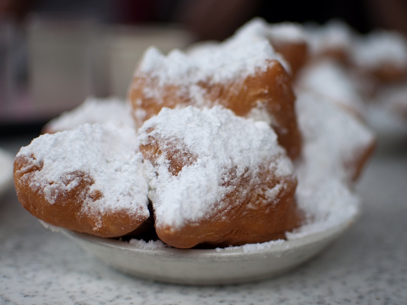 Beignets (American Southern powdered sugar fritters)
