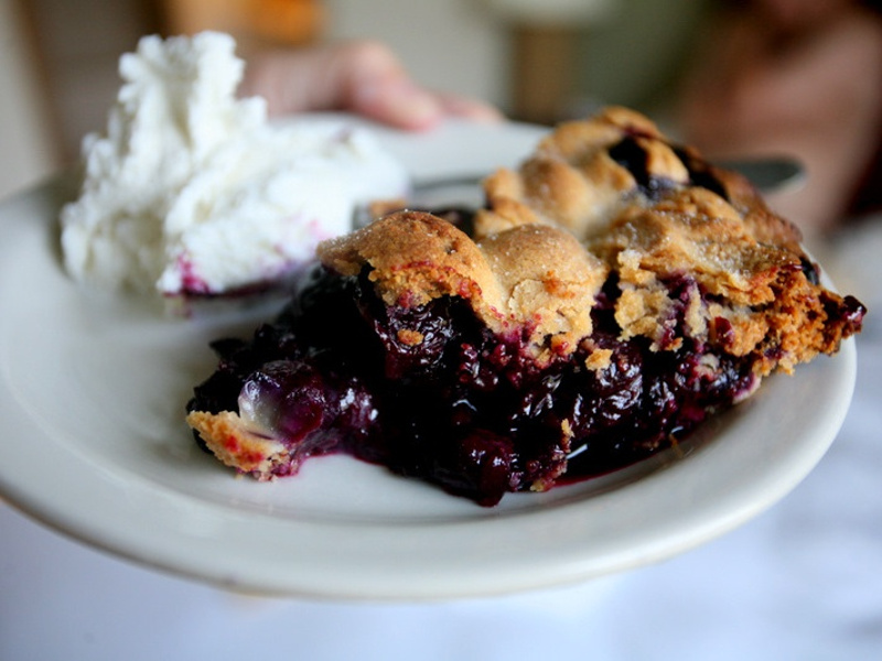 Blueberry Pie (American blueberry-filled double-crust tart)