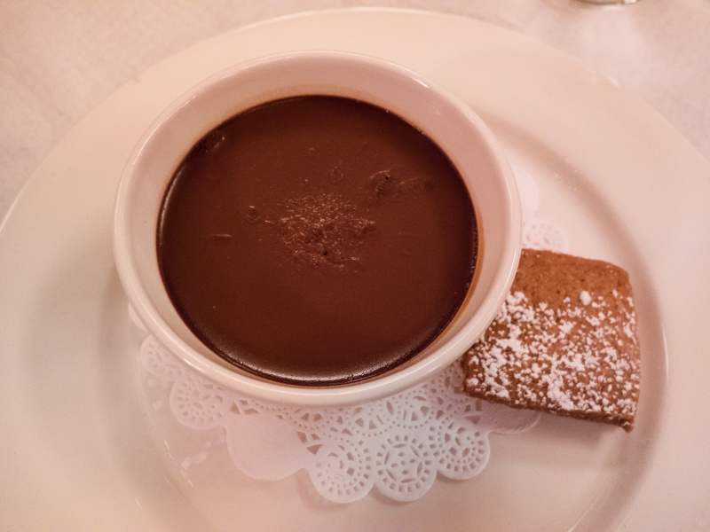 Pots de Creme au Chocolat (French chocolate custard cups)