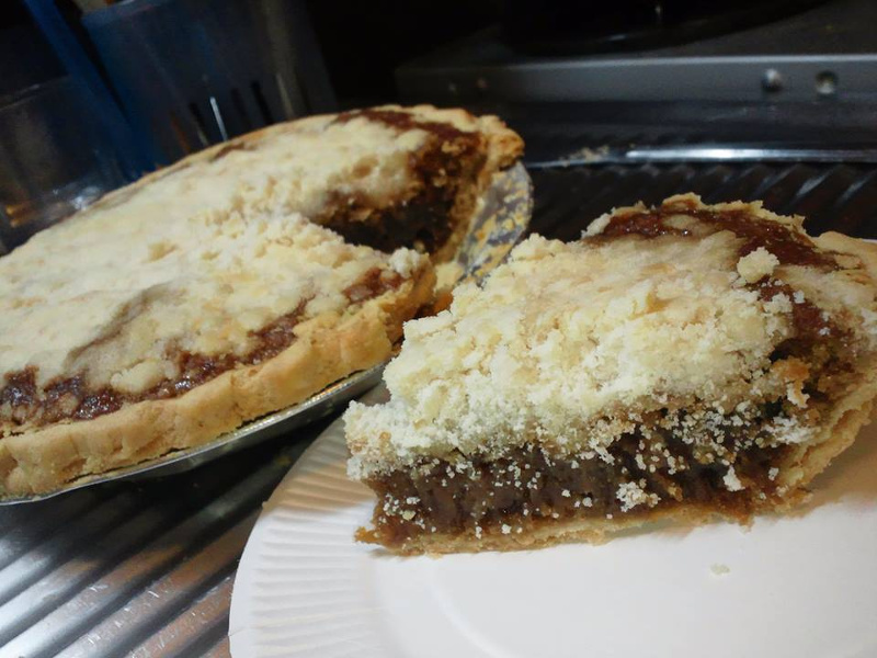 Shoofly Pie (American Pennsylvania Dutch molasses tart)