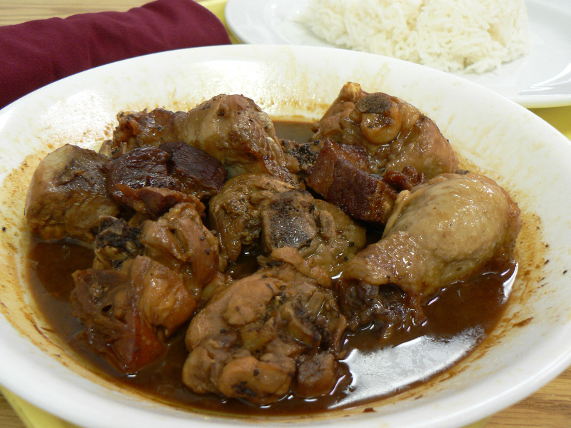Adobong Manok (Philippine chicken in vinegar sauce)