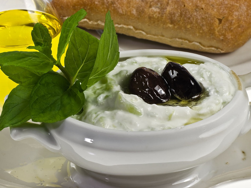 Tzatziki Greek cucumber and yogurt sauce