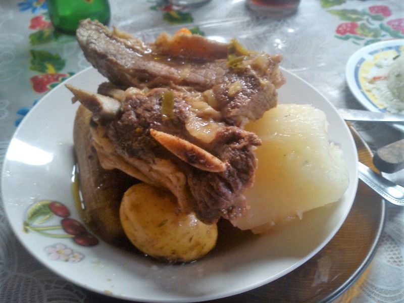 Olla de Carne (Costa Rican beef stew)