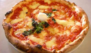 Pizza Napoletana (Italian traditional pizzas from Naples)