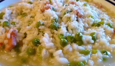Plate of risi e bisi