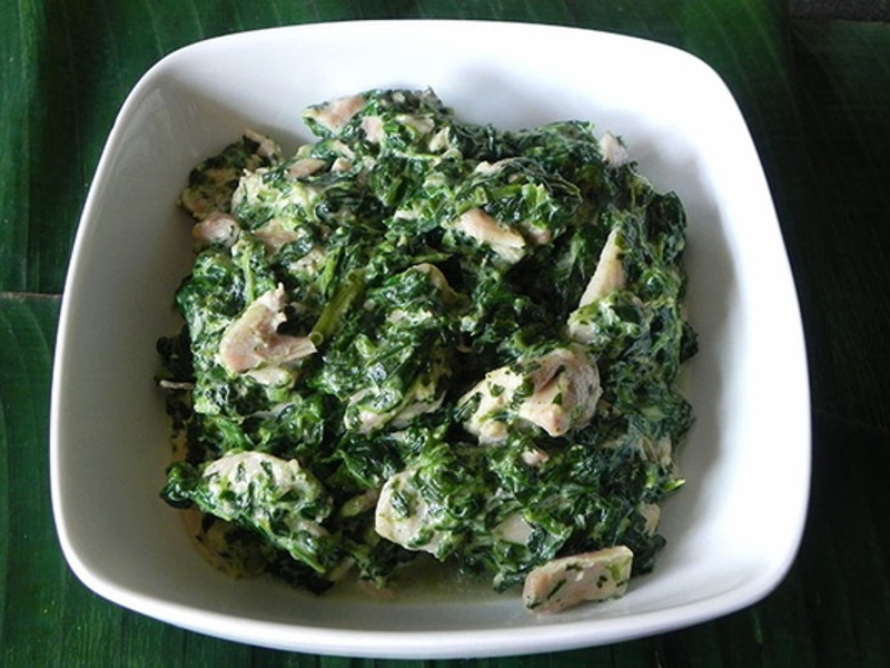 Chicken with taro leaves